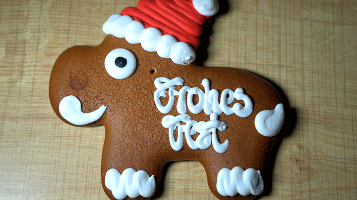 Lebkuchenpferd mit Aufschrift Frohes Fest