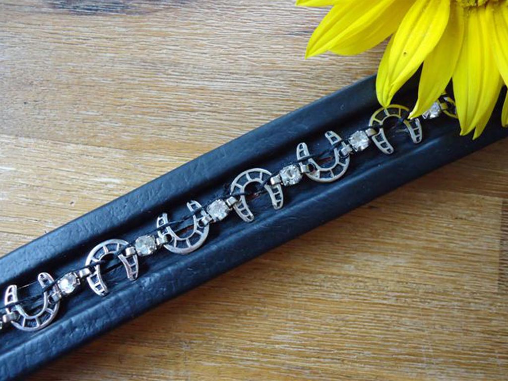 Schwarzes Stirnband mit kleinen Hufeisen für Fahrhalfter