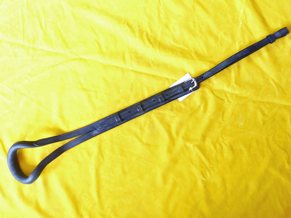 Schwarzer Schweifriemen für Pferdegeschirr