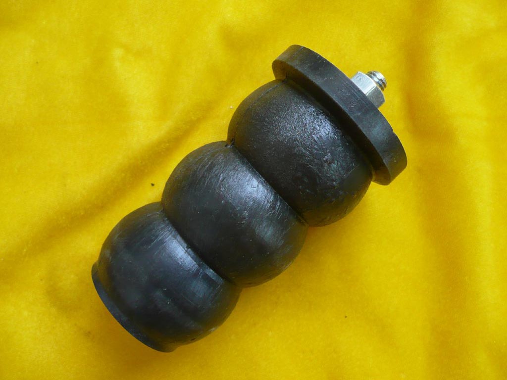 Federabstandshalter mit Schraube für Kutsche