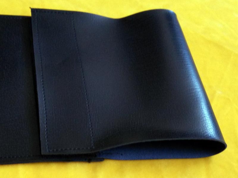 Winkerkelle mit Kunstledertasche (2) Winkerkelle mit Kunstledertasche (2)