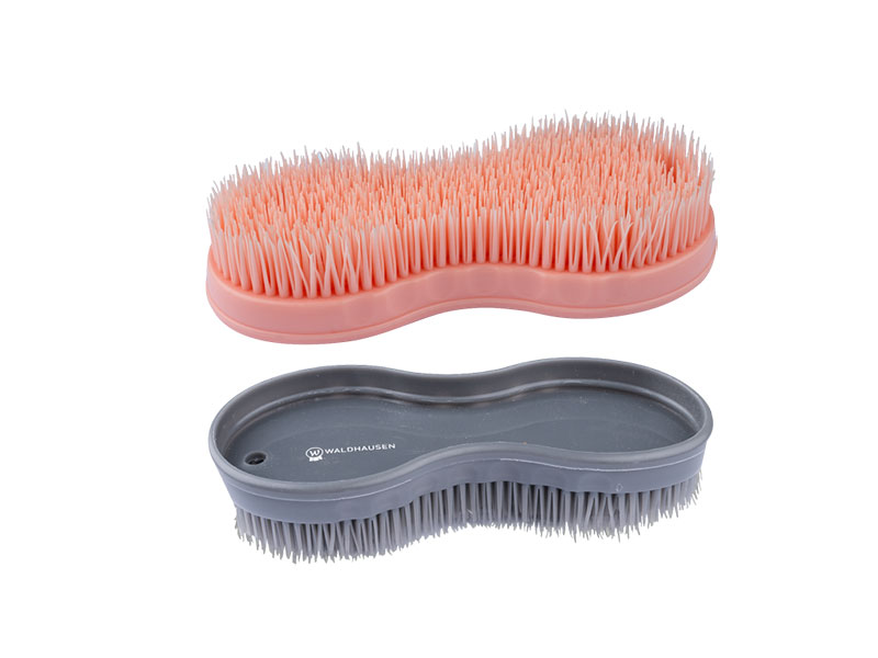 eine graue und eine rosane Bürste