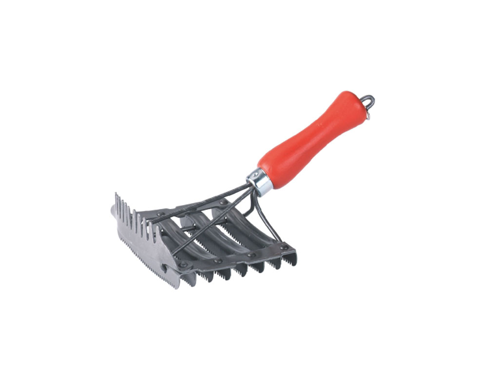 Metallstriegel mit Mähnenkamm und orangem Griff